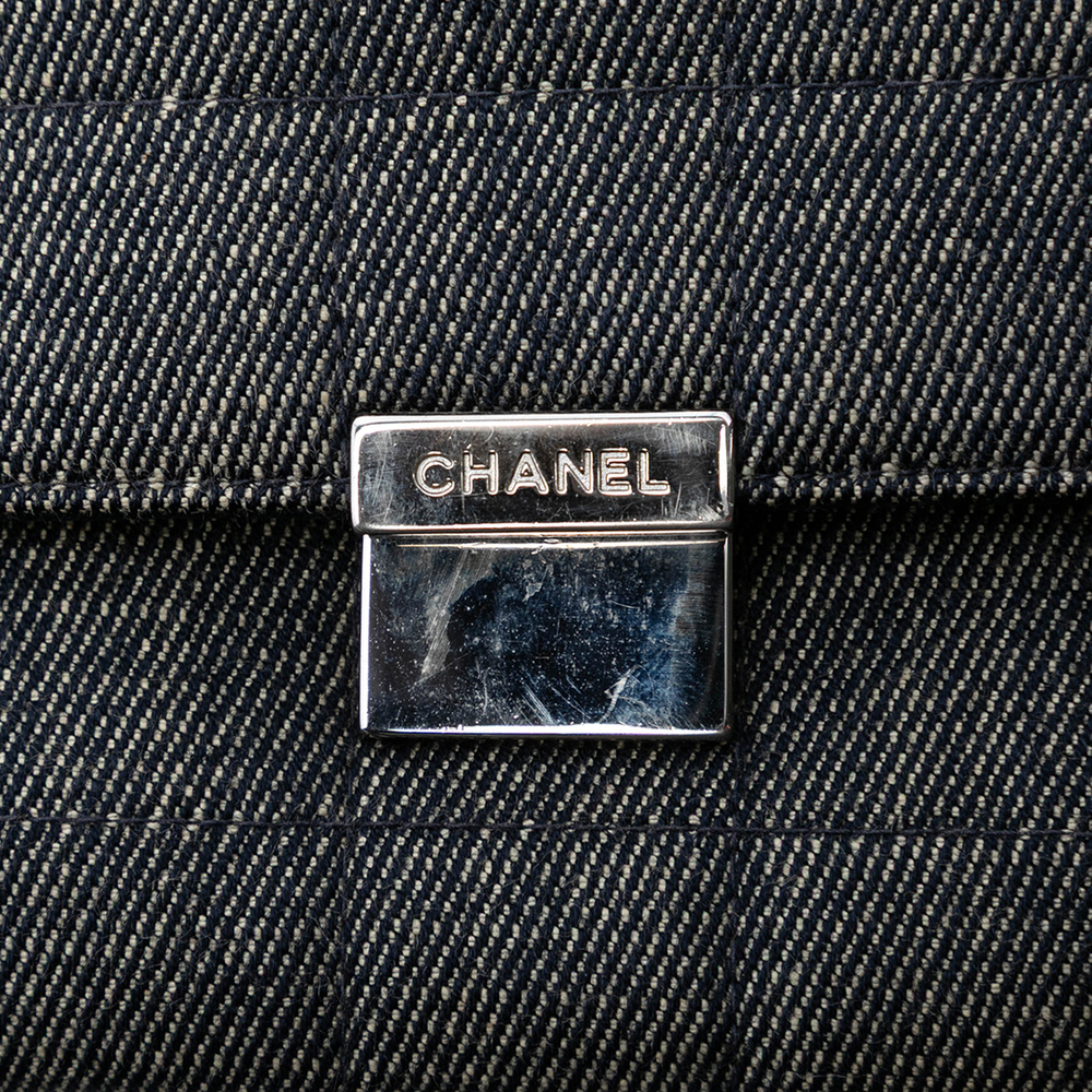 Pre-Loved Chanel CC Chocolate Bar Denim Flap - Picture 5 of 8